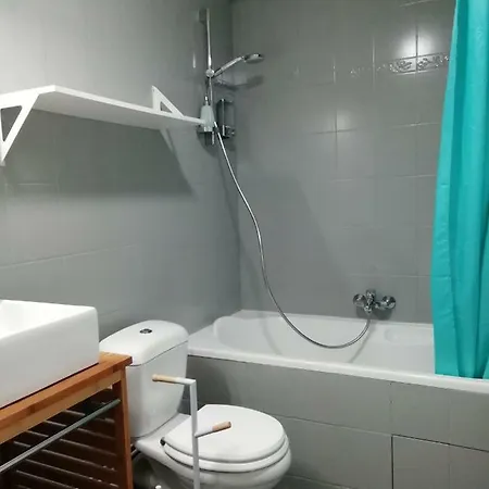 Appartement Au Pied Du Télécabine, T3 50m2 Pour 8 Personnes. Cauterets